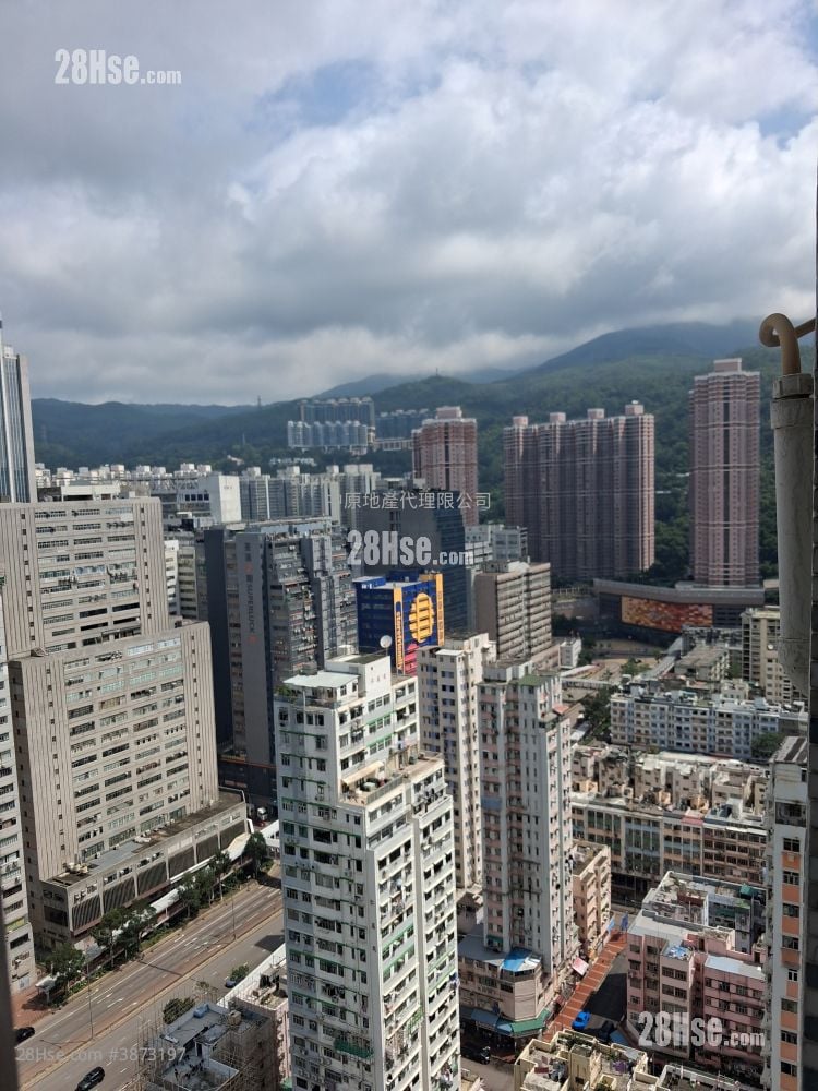 View: Tsuen Wan Plaza Sell 3 Bedrooms , 1 Bathroom 552 ft²