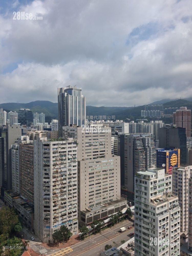 View: Tsuen Wan Plaza Sell 3 Bedrooms , 1 Bathroom 552 ft²