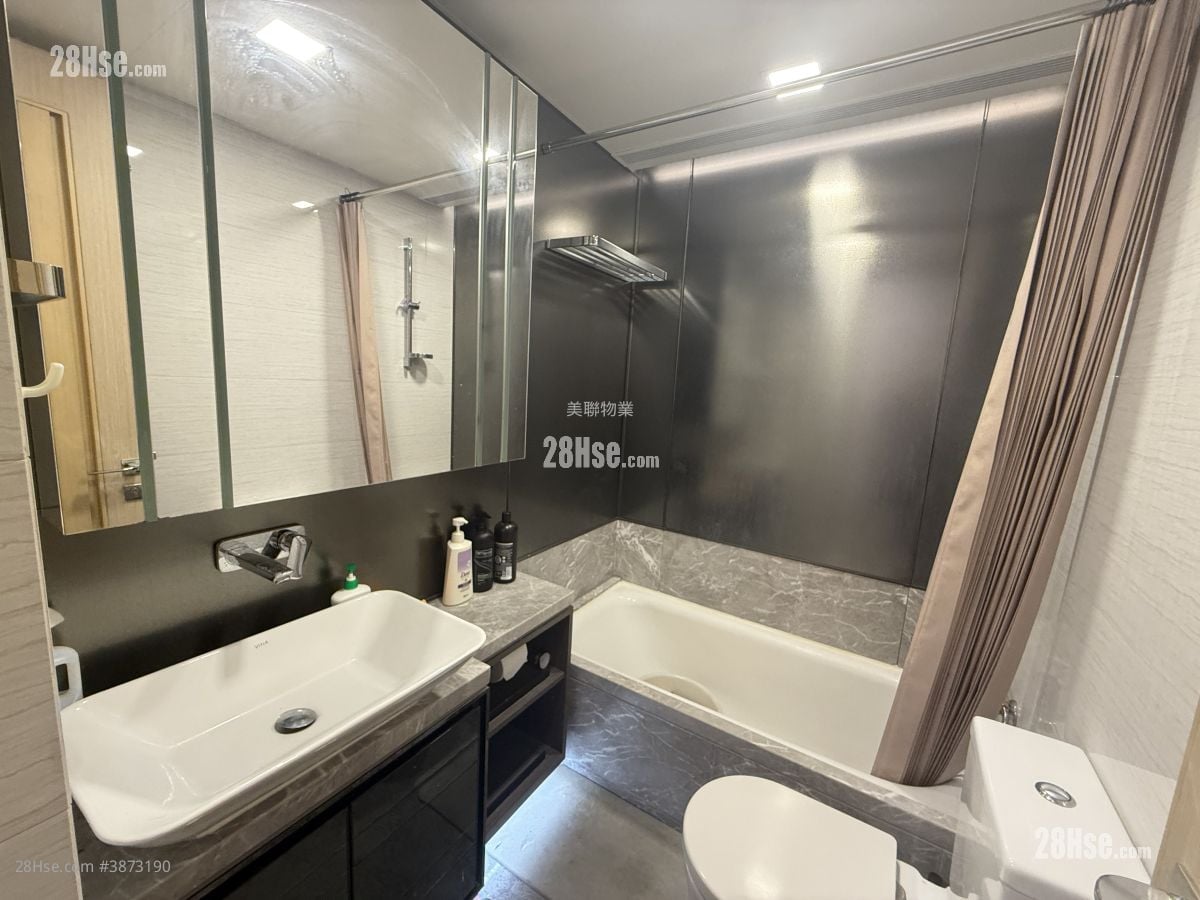 Ocean Pride Sell 3 Bedrooms , 3 Bathrooms 777 ft²