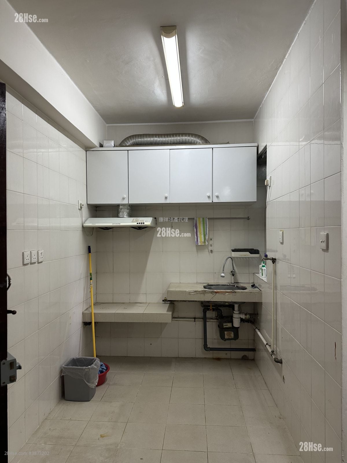 Tai On Building Sell Studio , 1 Bathroom 274 ft²
