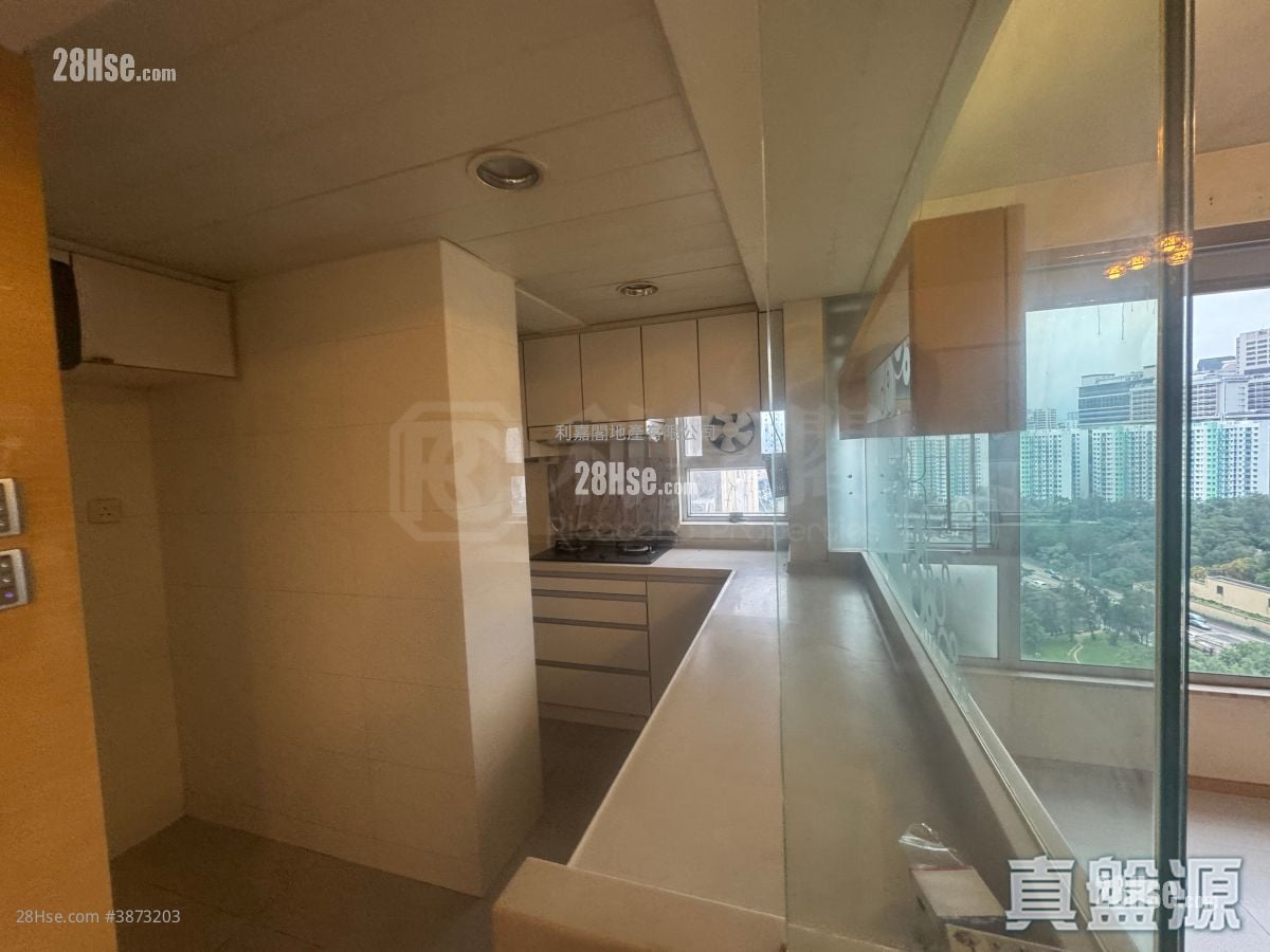 Mei Foo Sun Chuen Sell 3 Bedrooms , 2 Bathrooms 826 ft²