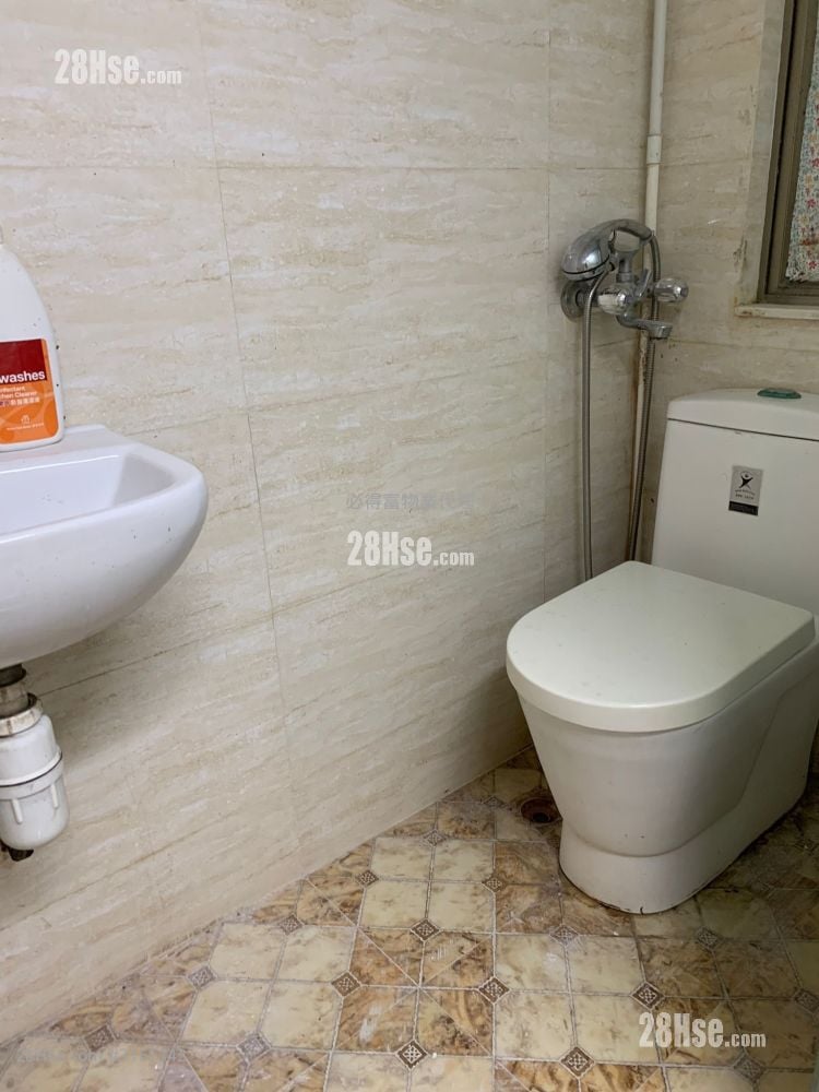 Fung Yuen Building Rental Studio , 1 Bathroom 110 ft²