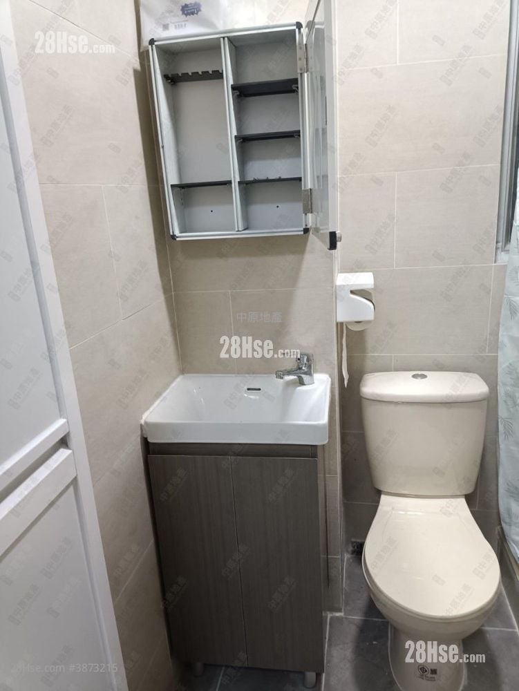 Man Bo Building Sell 1 Bedroom