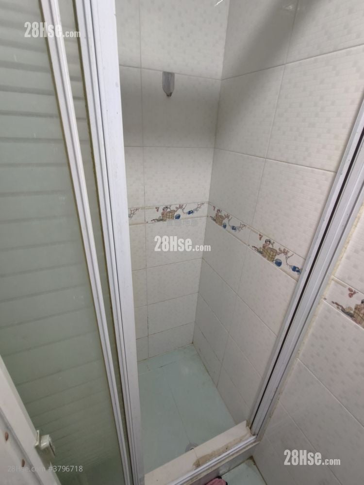 Wah Fat Building Rental 1 Bedroom , 1 Bathroom 90 ft²