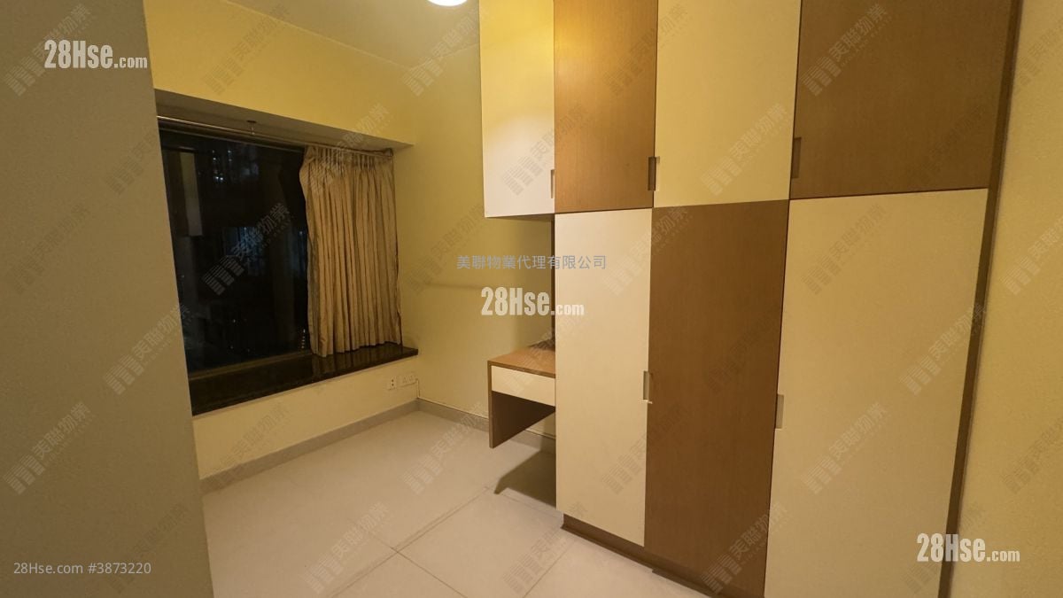 Tseung Kwan O Plaza Sell 2 Bedrooms , 1 Bathroom 414 ft²