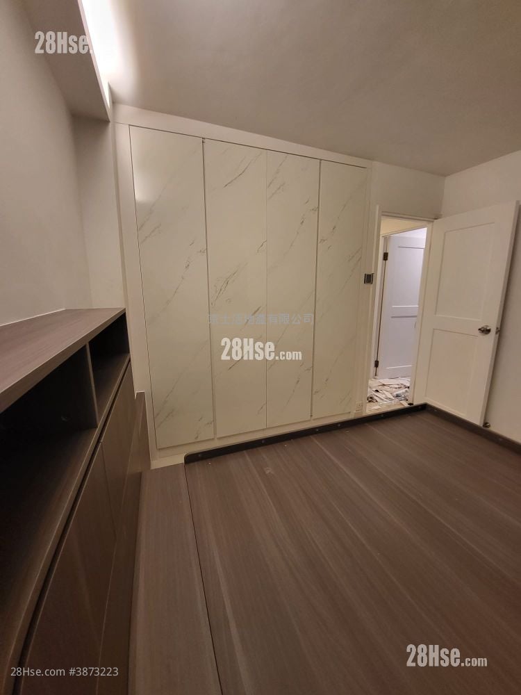 Village Sell 2 Bedrooms , 1 Bathroom 700 ft²