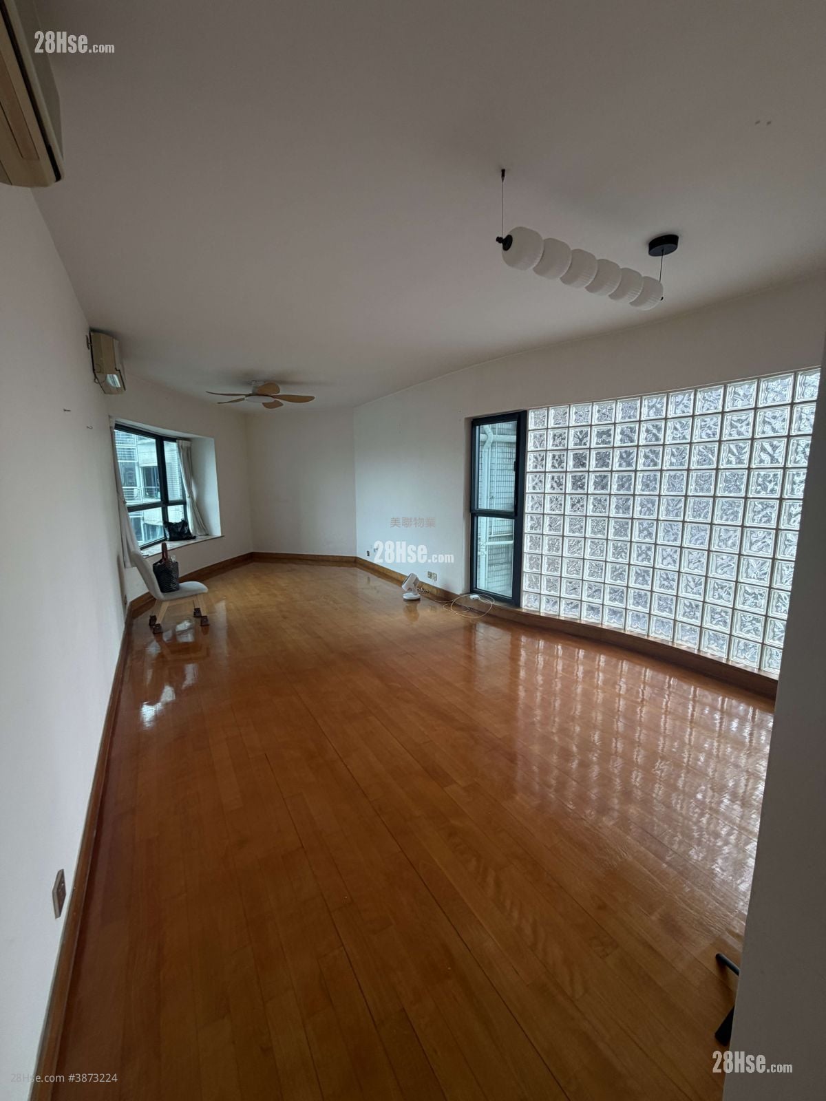 Carmen's Garden Sell 2 Bedrooms , 2 Bathrooms 862 ft²