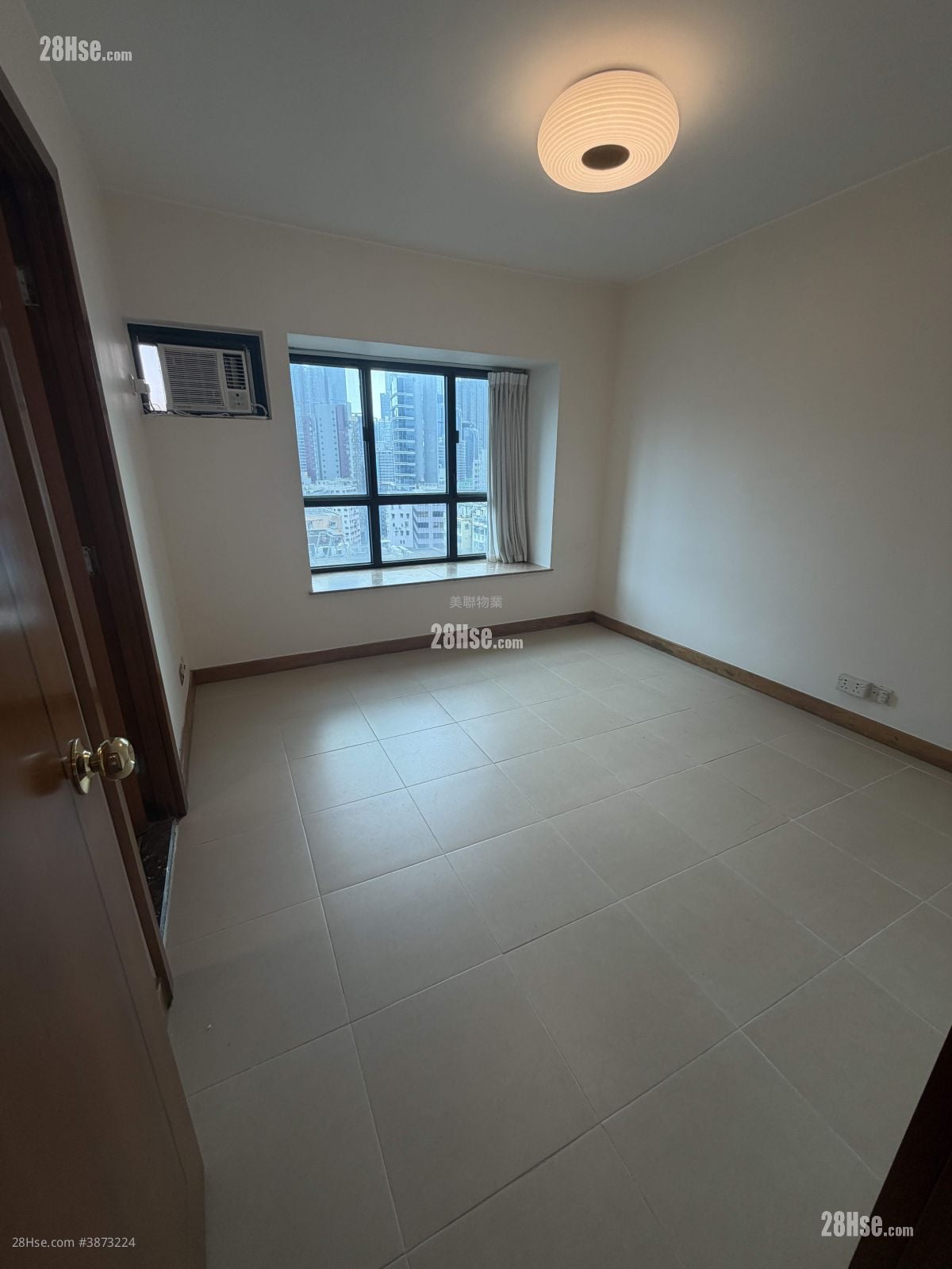 Carmen's Garden Sell 2 Bedrooms , 2 Bathrooms 862 ft²