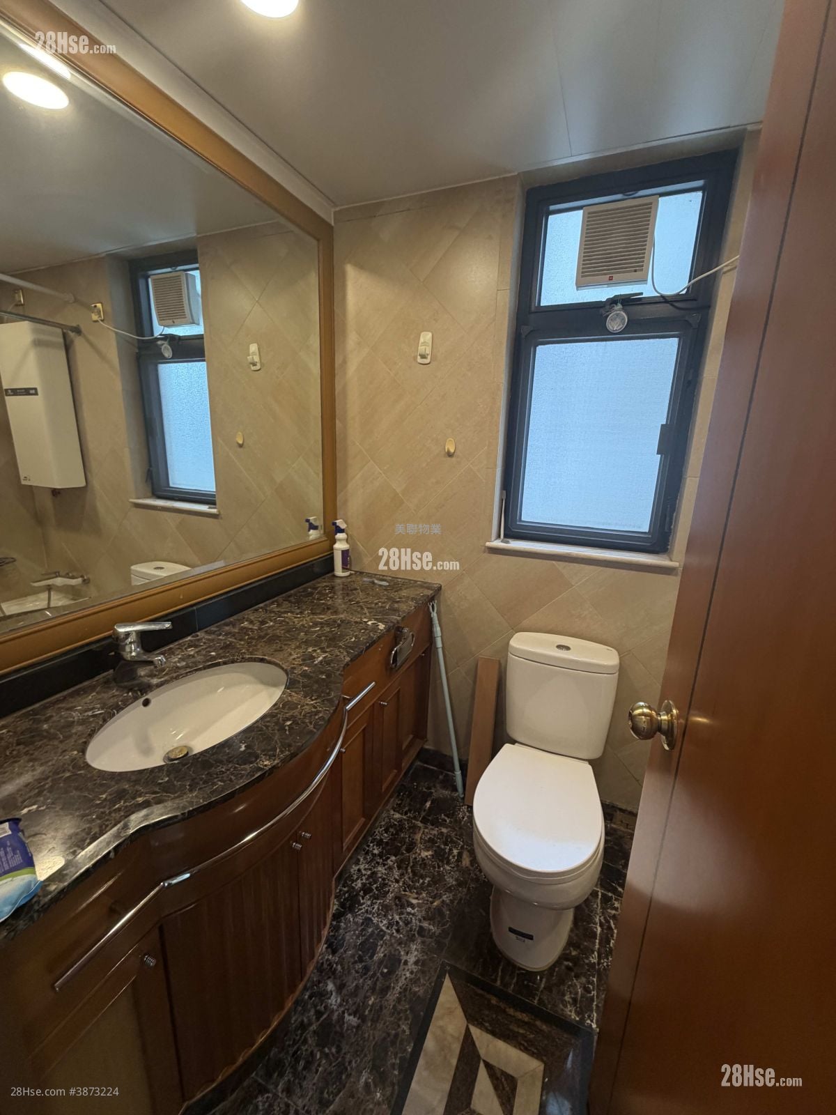Carmen's Garden Sell 2 Bedrooms , 2 Bathrooms 862 ft²