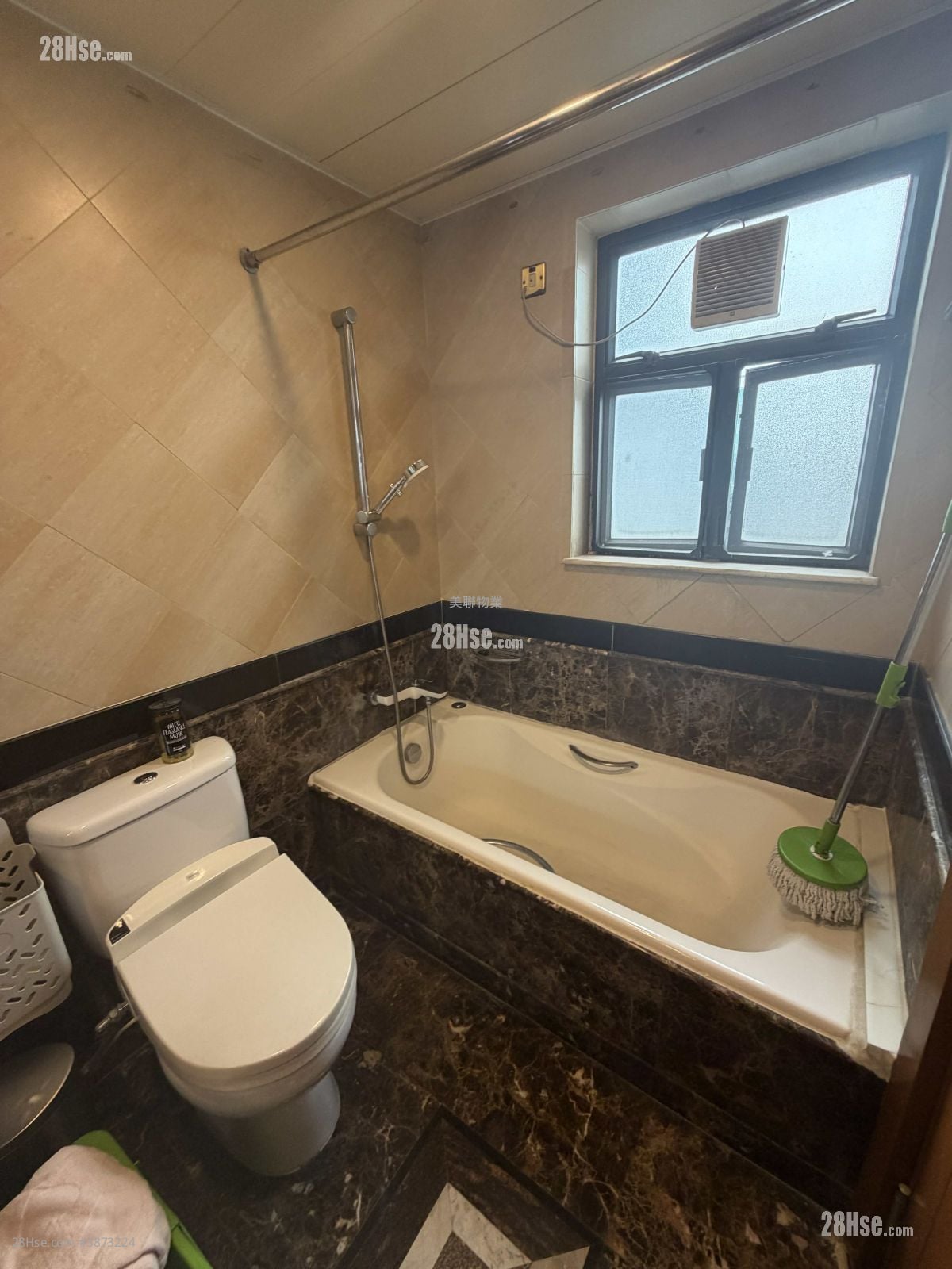 Carmen's Garden Sell 2 Bedrooms , 2 Bathrooms 862 ft²