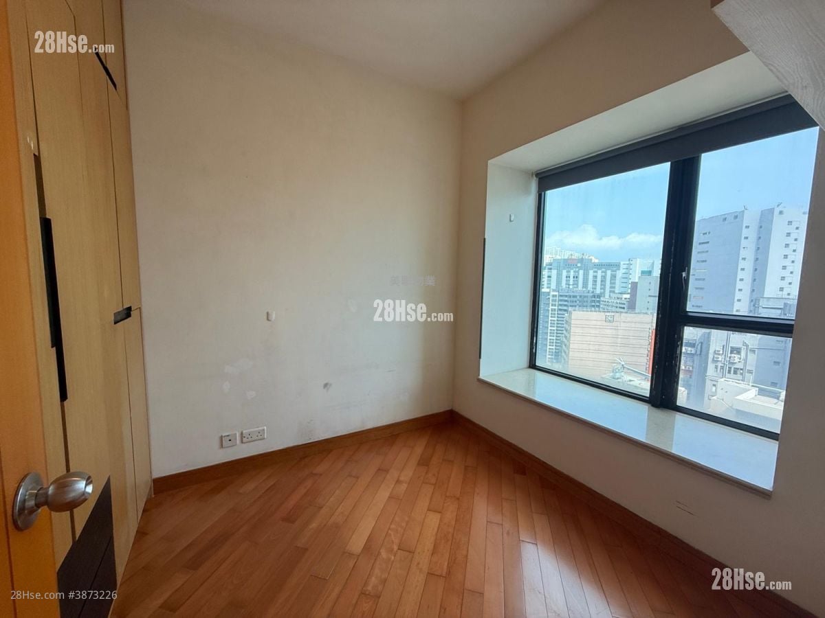 Chelsea Court Sell 1 Bedroom 469 ft²