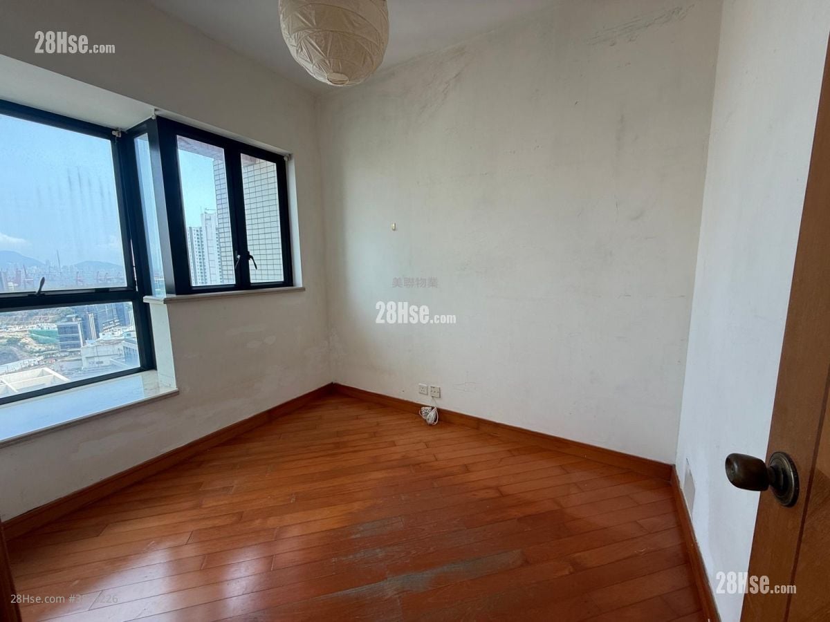 Chelsea Court Sell 1 Bedroom 469 ft²