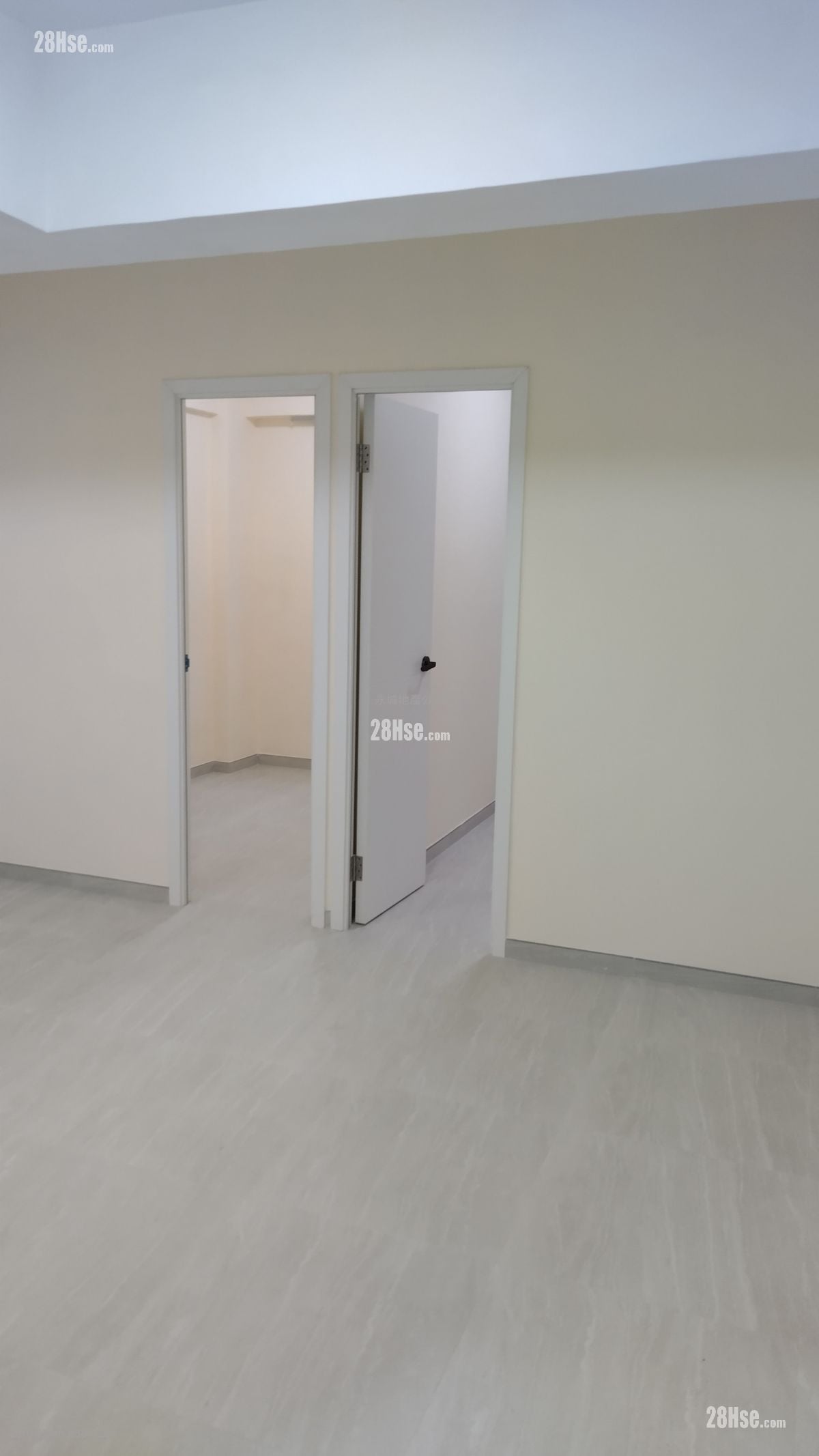 South Ocean Building Sell 2 Bedrooms , 1 Bathroom 371 ft²