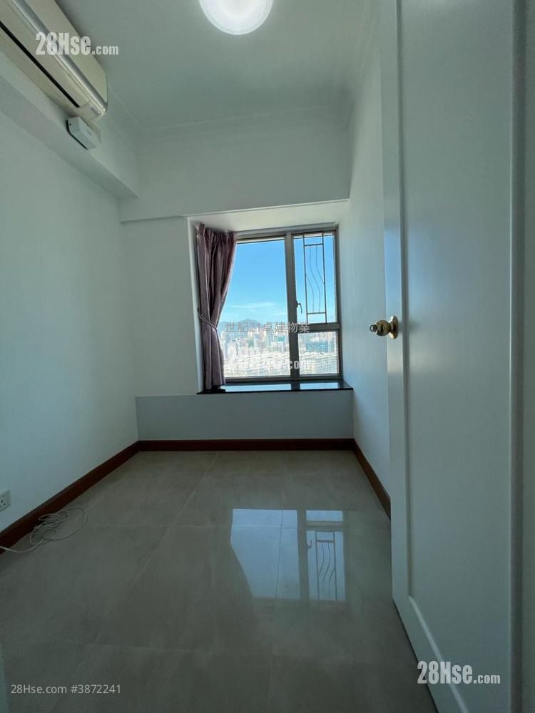 Sorrento Sell 3 Bedrooms , 2 Bathrooms 755 ft²