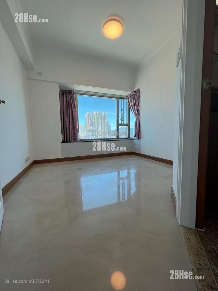 Sorrento Sell 3 Bedrooms , 2 Bathrooms 755 ft²