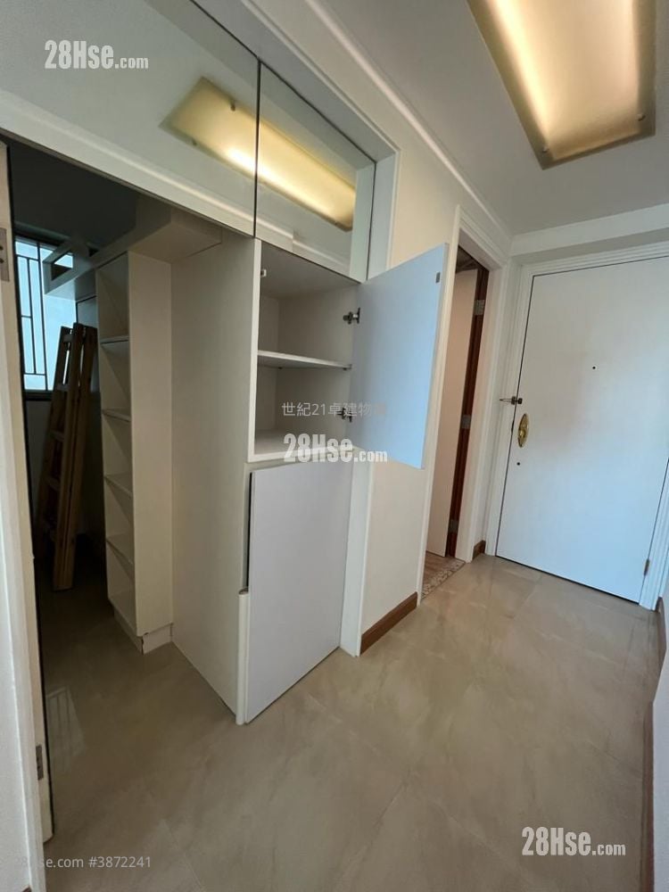 Sorrento Sell 3 Bedrooms , 2 Bathrooms 755 ft²