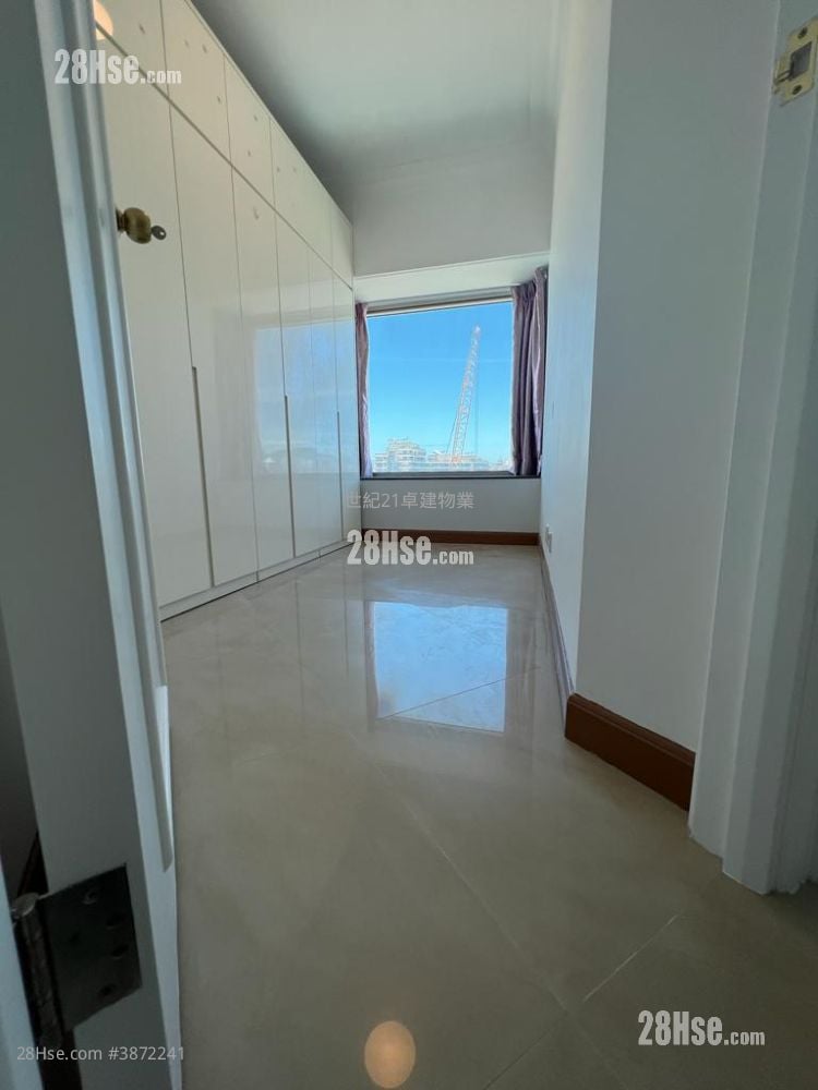 Sorrento Sell 3 Bedrooms , 2 Bathrooms 755 ft²