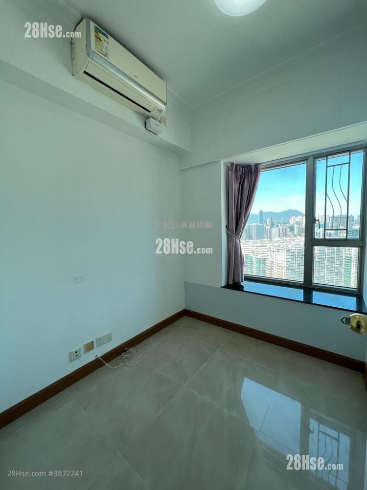 Sorrento Sell 3 Bedrooms , 2 Bathrooms 755 ft²