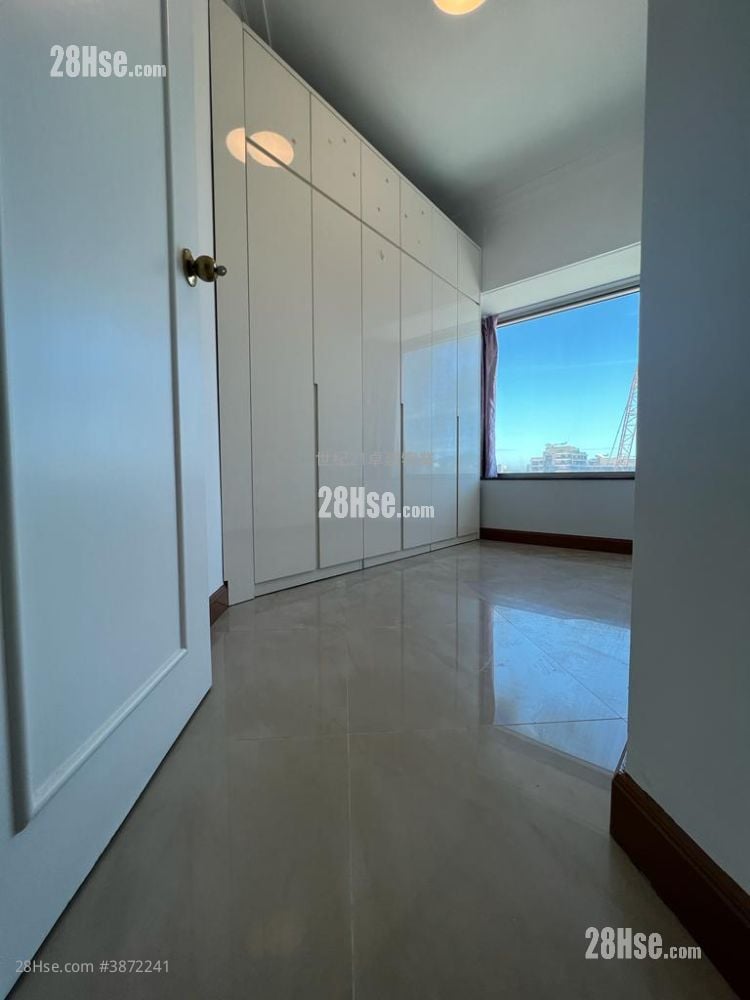 Sorrento Sell 3 Bedrooms , 2 Bathrooms 755 ft²