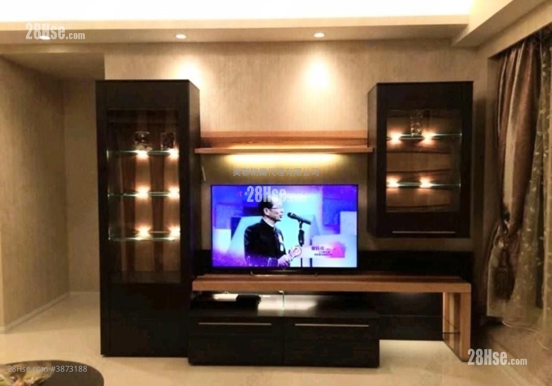 One West Kowloon Sell 4 Bedrooms , 3 Bathrooms 973 ft²