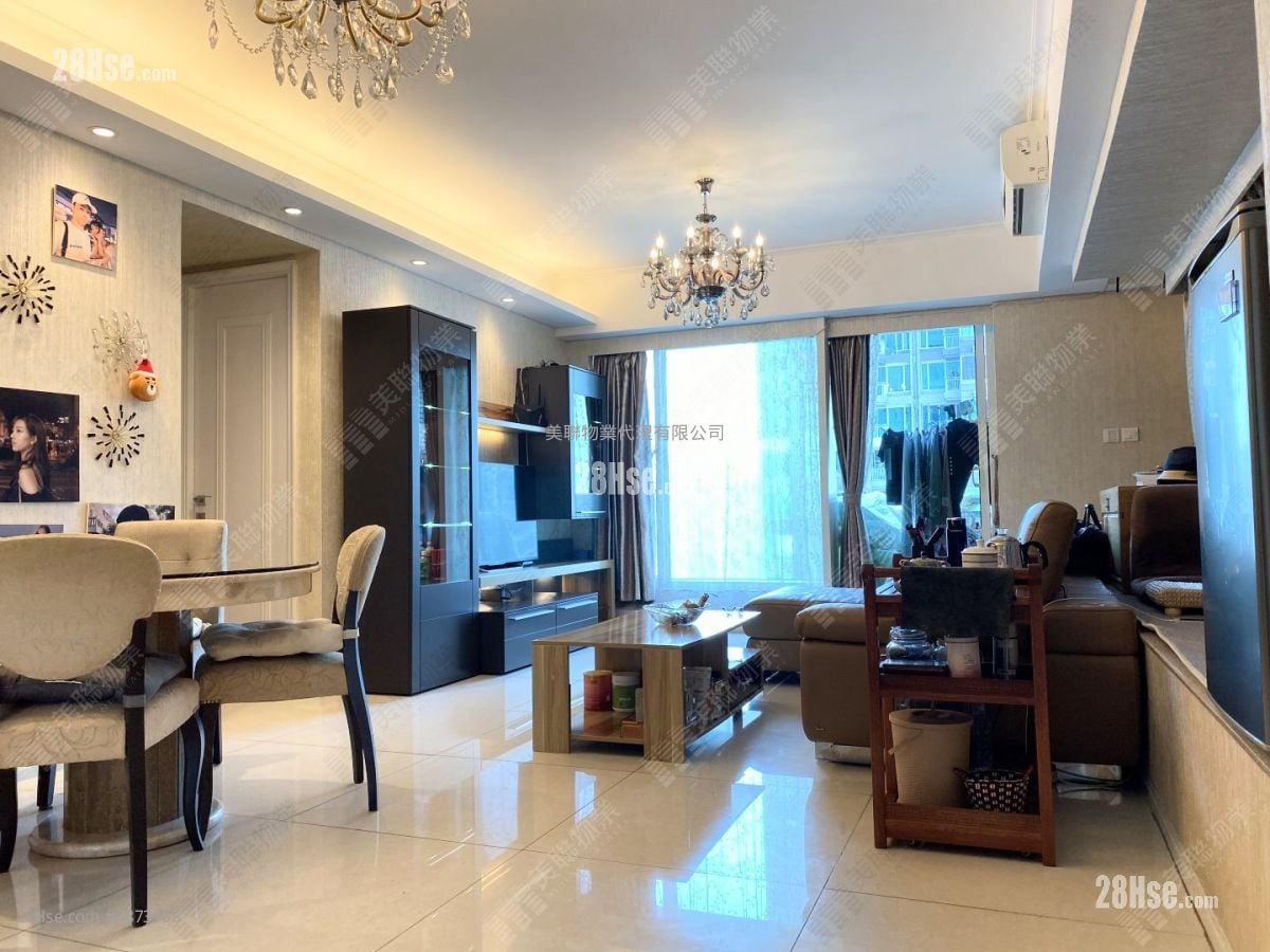 One West Kowloon Sell 4 Bedrooms , 3 Bathrooms 973 ft²