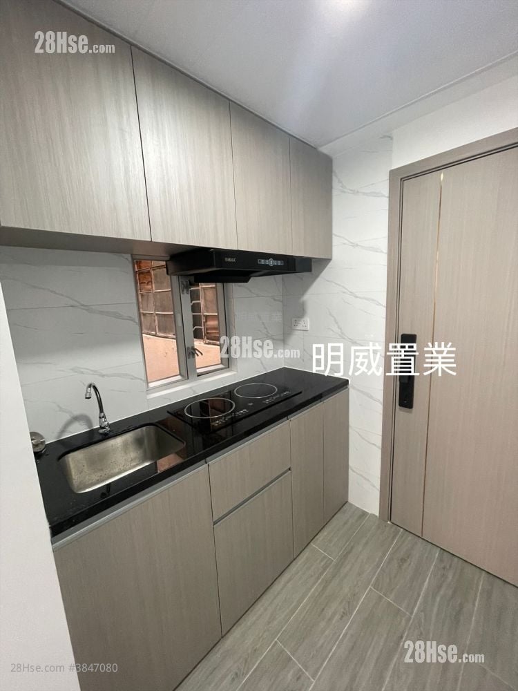Peony House Sell 2 Bedrooms , 1 Bathroom 395 ft²