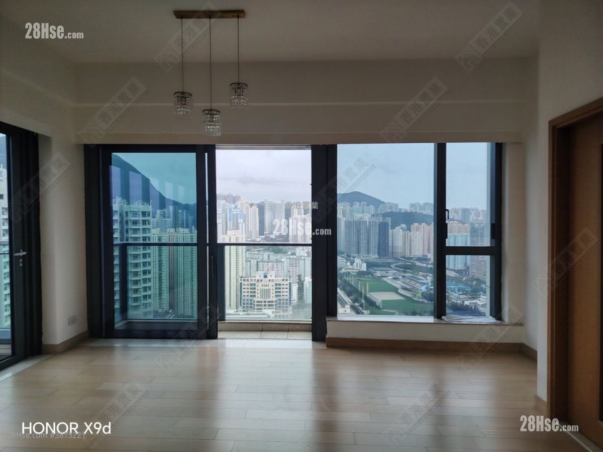 Victoria Skye Rental 3 Bedrooms , 3 Bathrooms 957 ft²