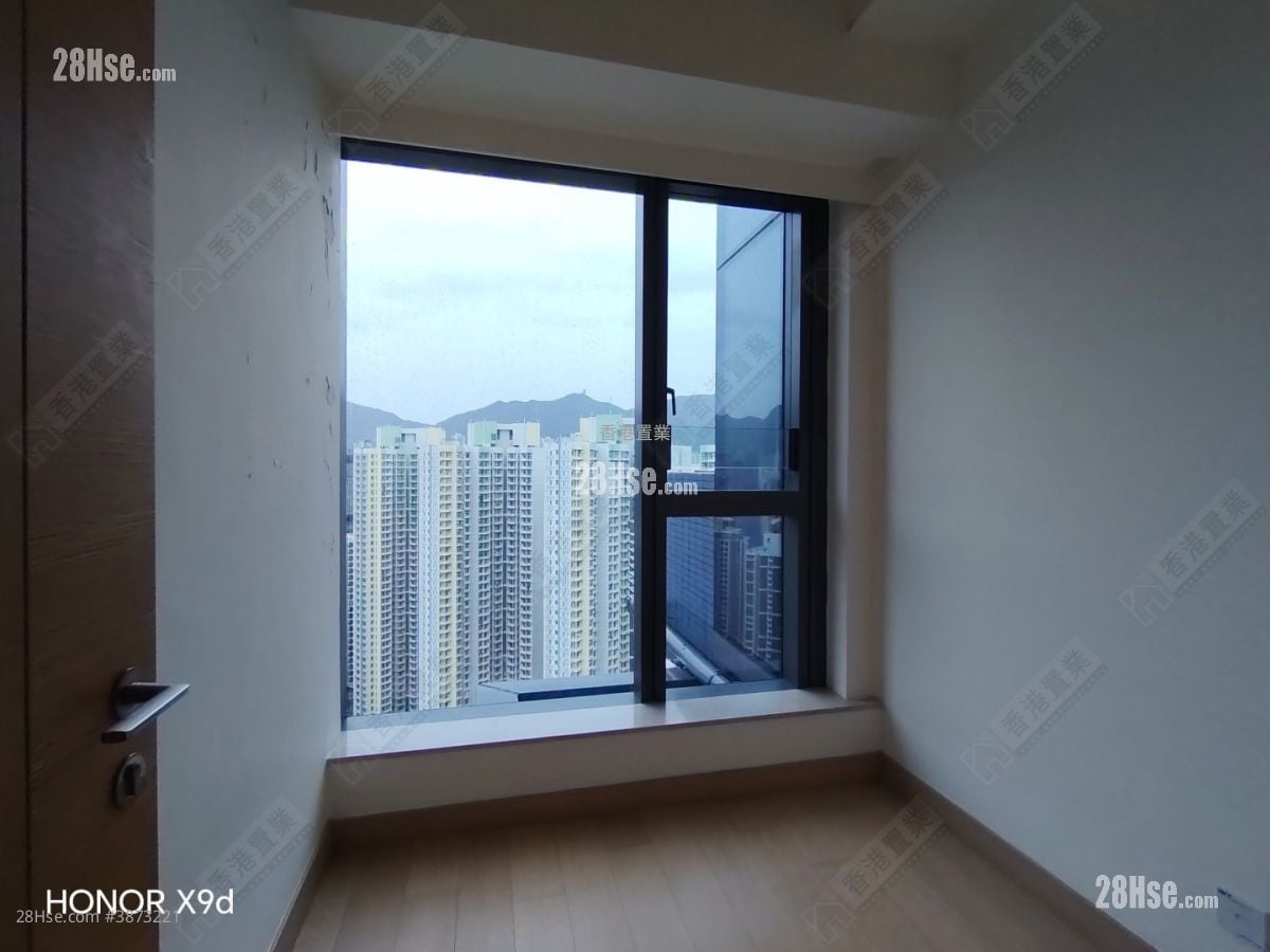 Victoria Skye Rental 3 Bedrooms , 3 Bathrooms 957 ft²