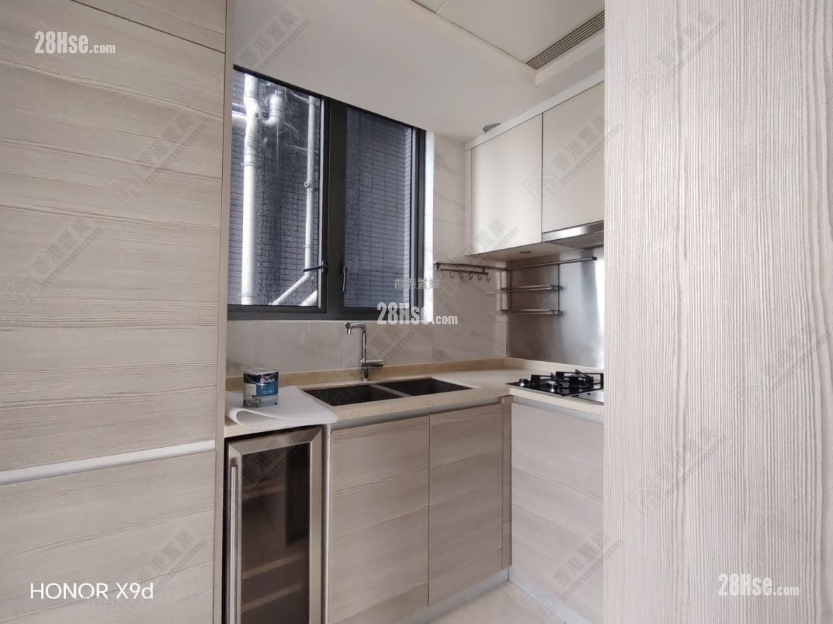 Victoria Skye Rental 3 Bedrooms , 3 Bathrooms 957 ft²