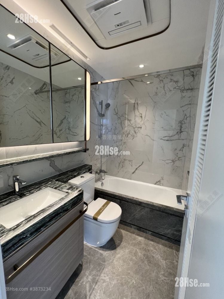 Monaco Rental 3 Bedrooms , 3 Bathrooms 827 ft²