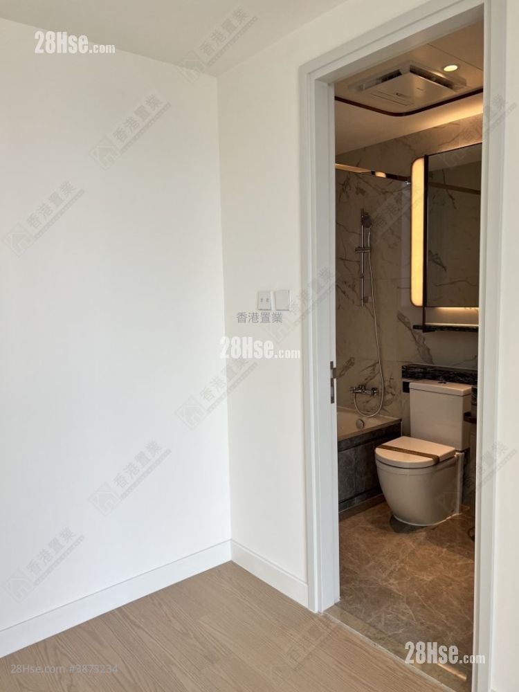 Monaco Rental 3 Bedrooms , 3 Bathrooms 827 ft²