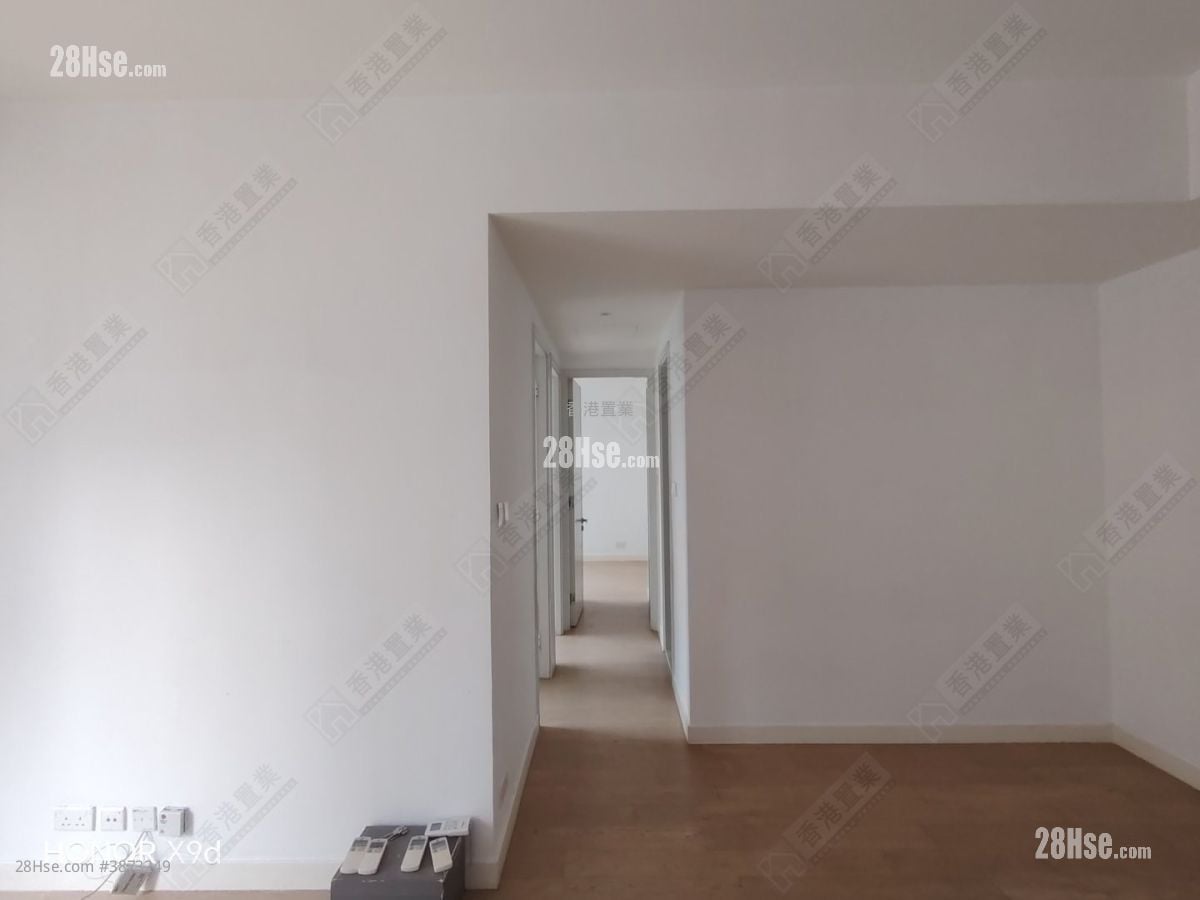 Oasis Kai Tak Rental 3 Bedrooms , 2 Bathrooms 752 ft²