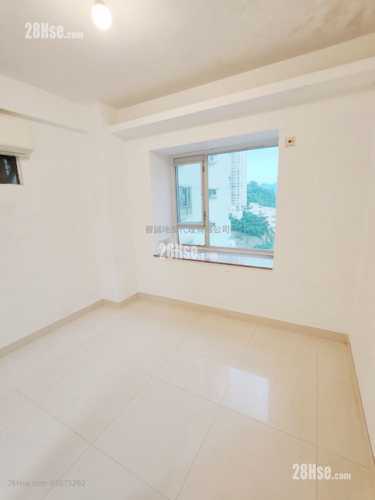 Rhine Garden Sell 3 Bedrooms , 2 Bathrooms 710 ft²