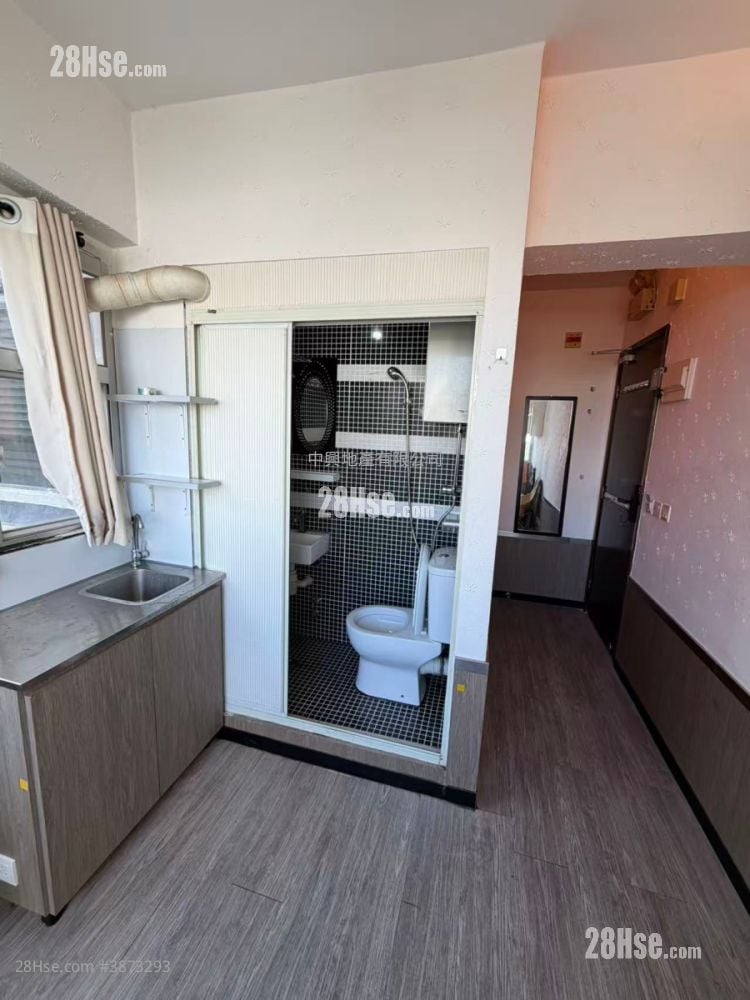 Alhambra Building Sell 1,100 ft²