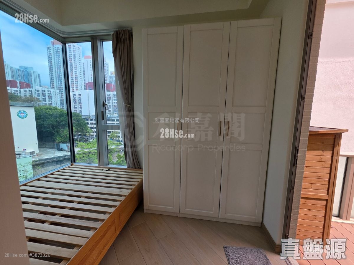 Madison Park Sell 2 Bedrooms , 1 Bathroom 422 ft²