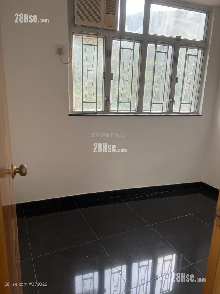 Wai Lee Building Sell 2 Bedrooms , 1 Bathroom 369 ft²