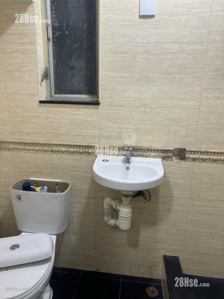 Wai Lee Building Sell 2 Bedrooms , 1 Bathroom 369 ft²