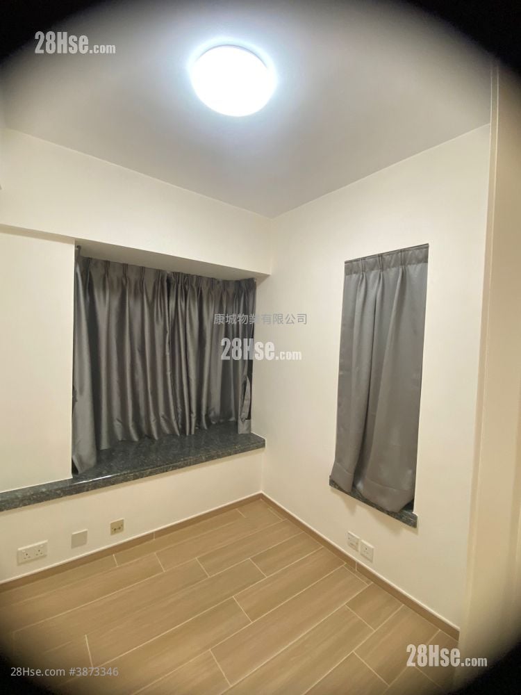 La Cite Noble Rental 2 Bedrooms , 1 Bathroom 436 ft²