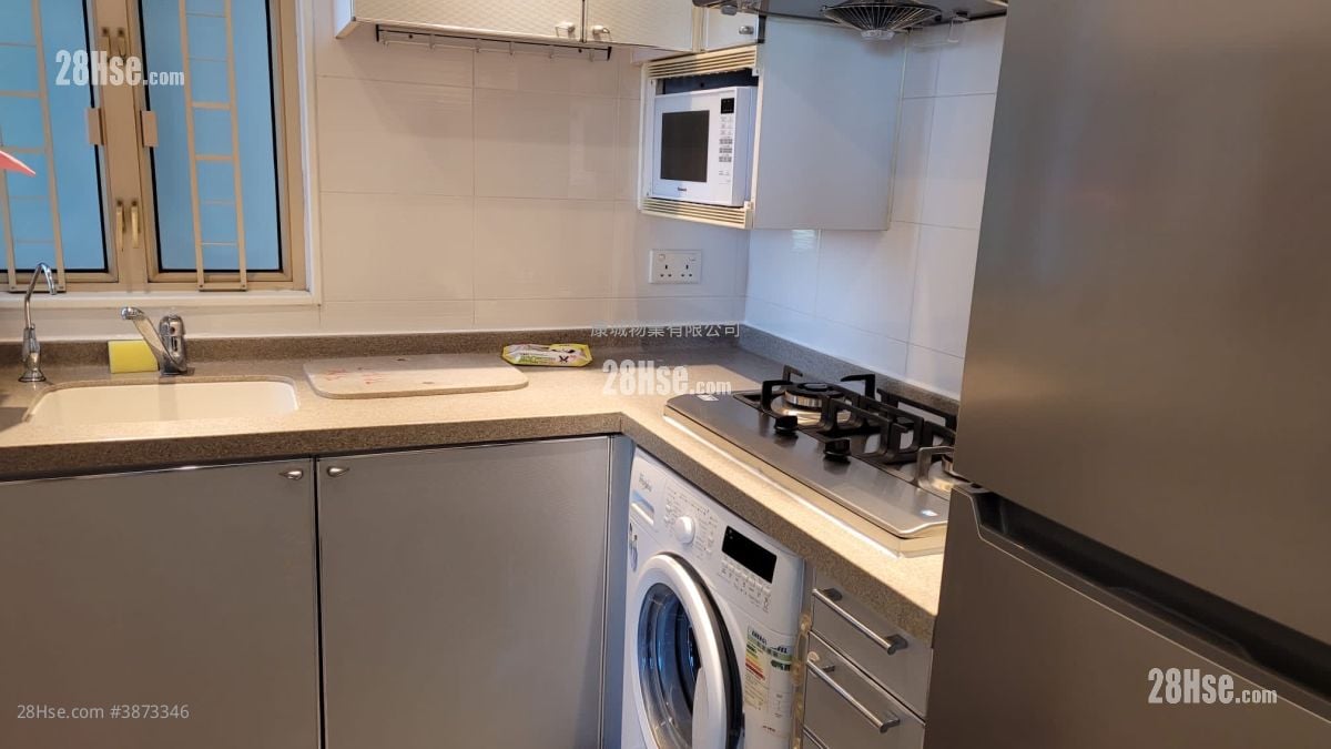 La Cite Noble Rental 2 Bedrooms , 1 Bathroom 436 ft²