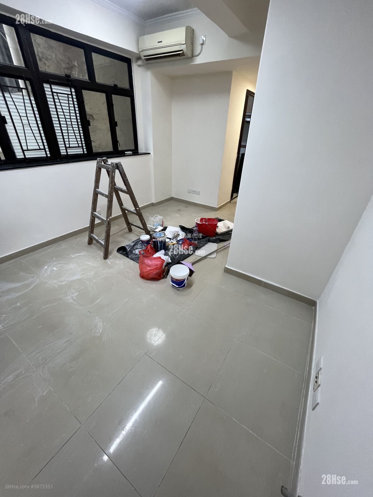 Soares Avenue Rental 2 Bedrooms , 1 Bathroom 400 ft²