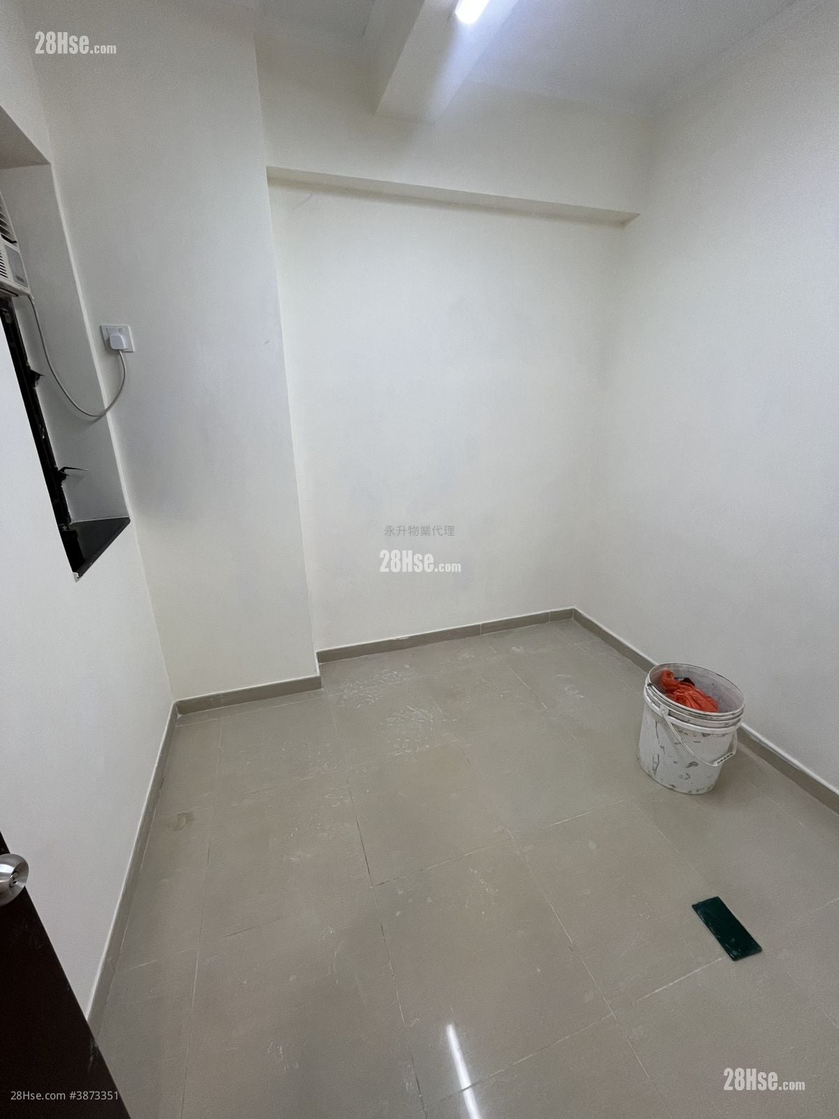Soares Avenue Rental 2 Bedrooms , 1 Bathroom 400 ft²