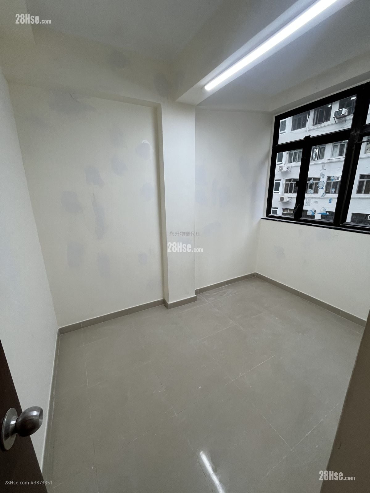 Soares Avenue Rental 2 Bedrooms , 1 Bathroom 400 ft²
