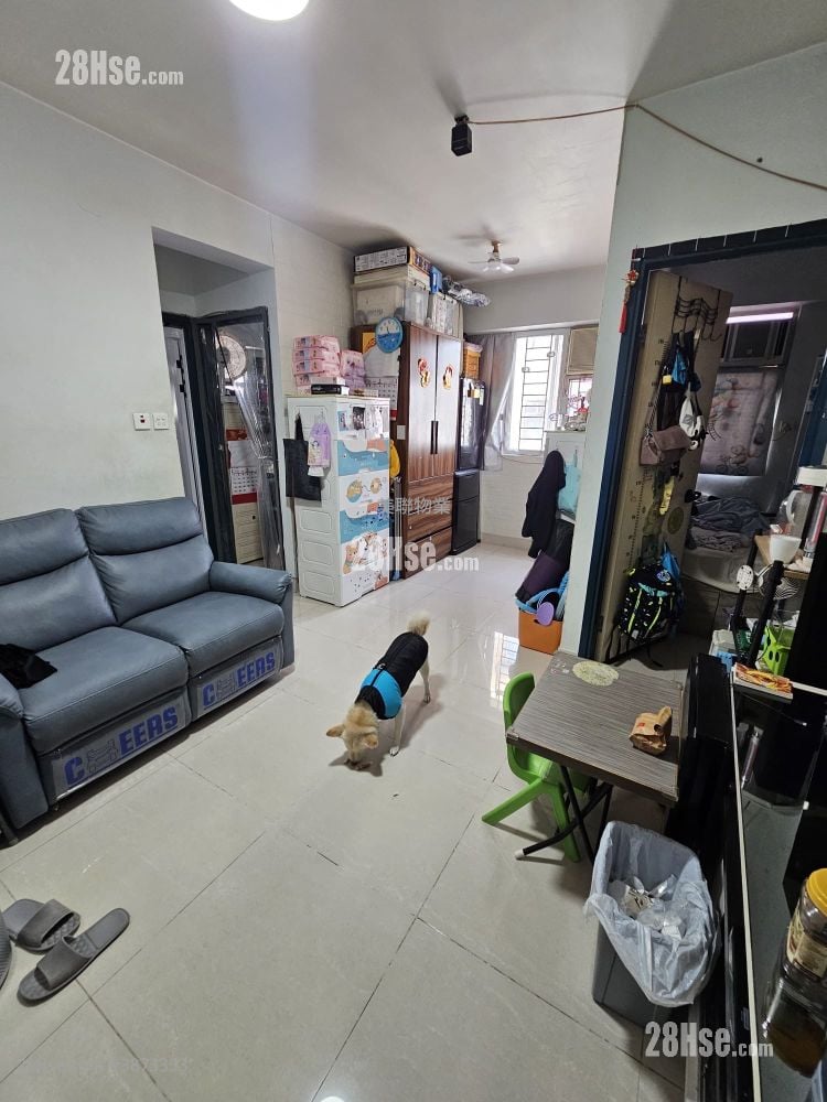 Hang Fat Mansion Sell 3 Bedrooms 388 ft²