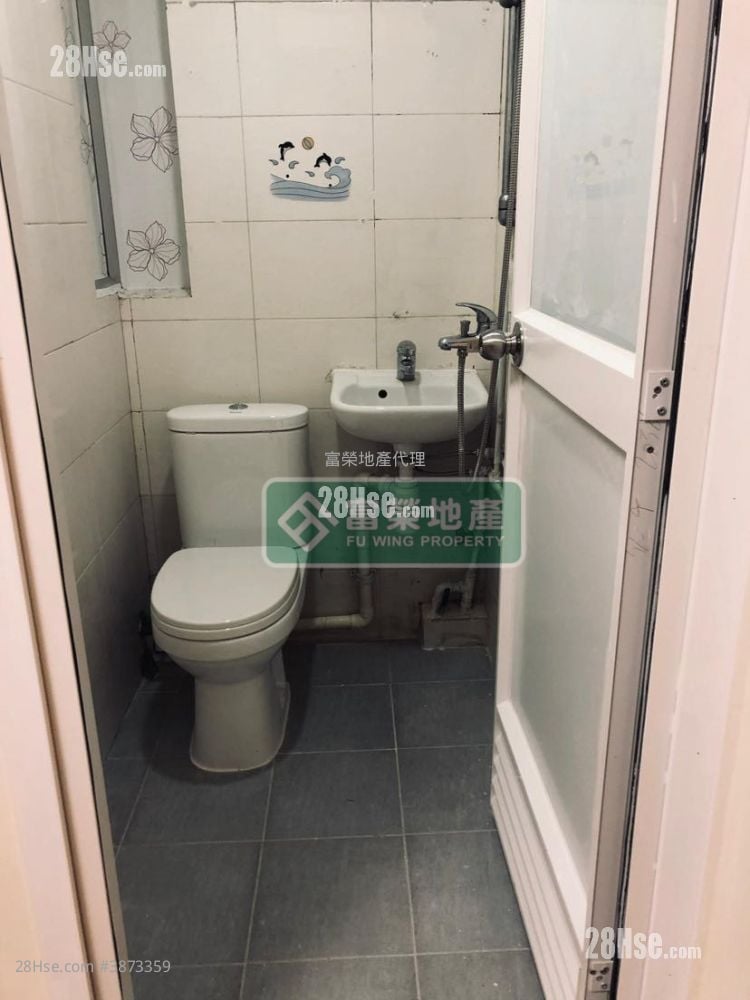 Wing Tai Building Rental 2 Bedrooms , 1 Bathroom 367 ft²