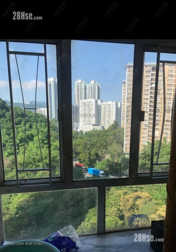 金狮花园 租盘 2 房 , 1 浴室 266 平方尺