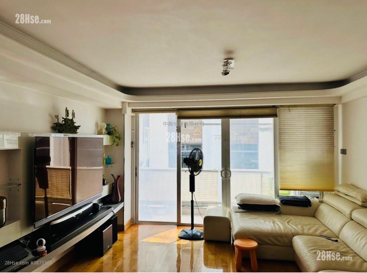 Phoenix Court Rental 3 Bedrooms , 2 Bathrooms 1,119 ft²