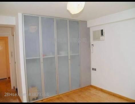 Phoenix Court Rental 3 Bedrooms , 2 Bathrooms 1,119 ft²