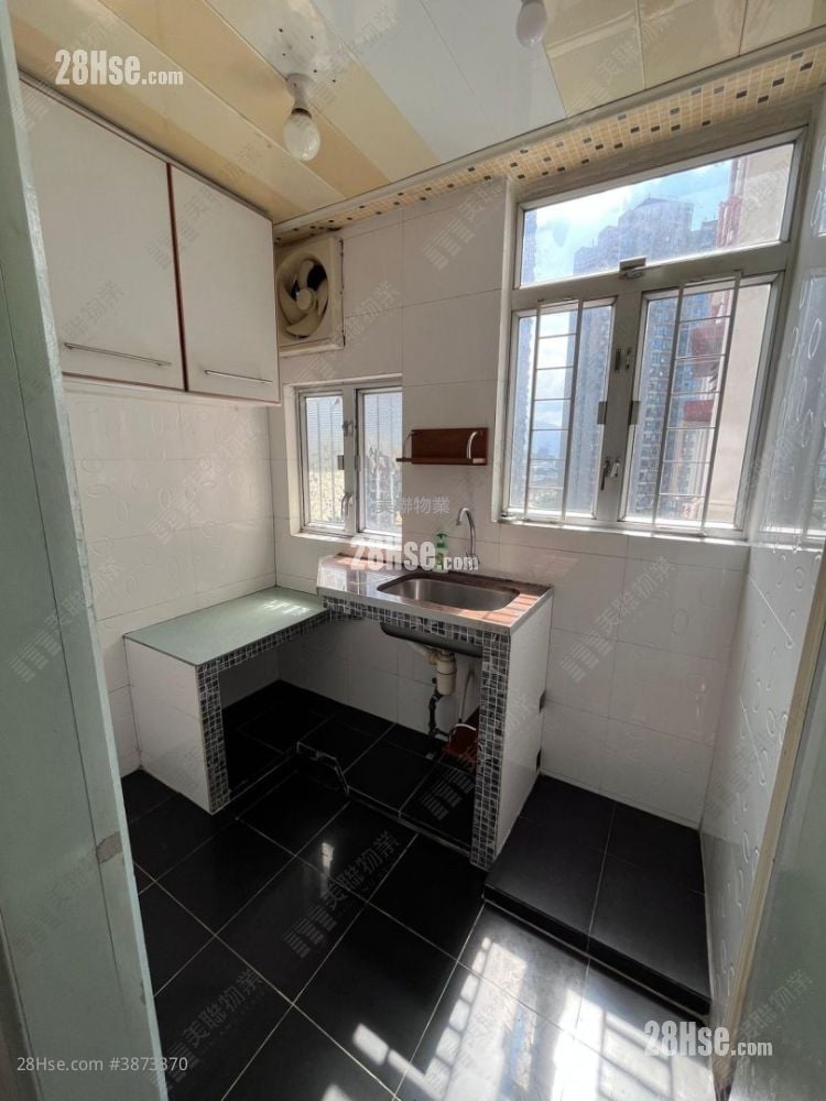 On Ga Building Sell 2 Bedrooms 304 ft²