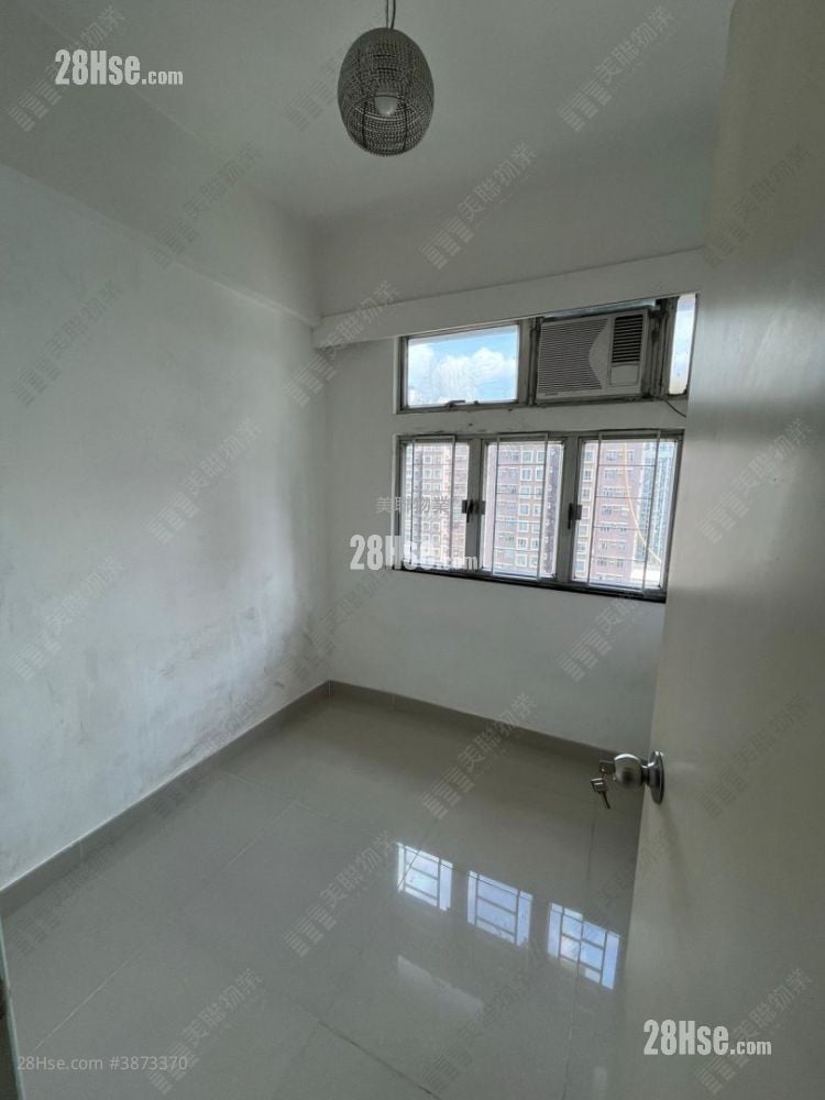 On Ga Building Sell 2 Bedrooms 304 ft²