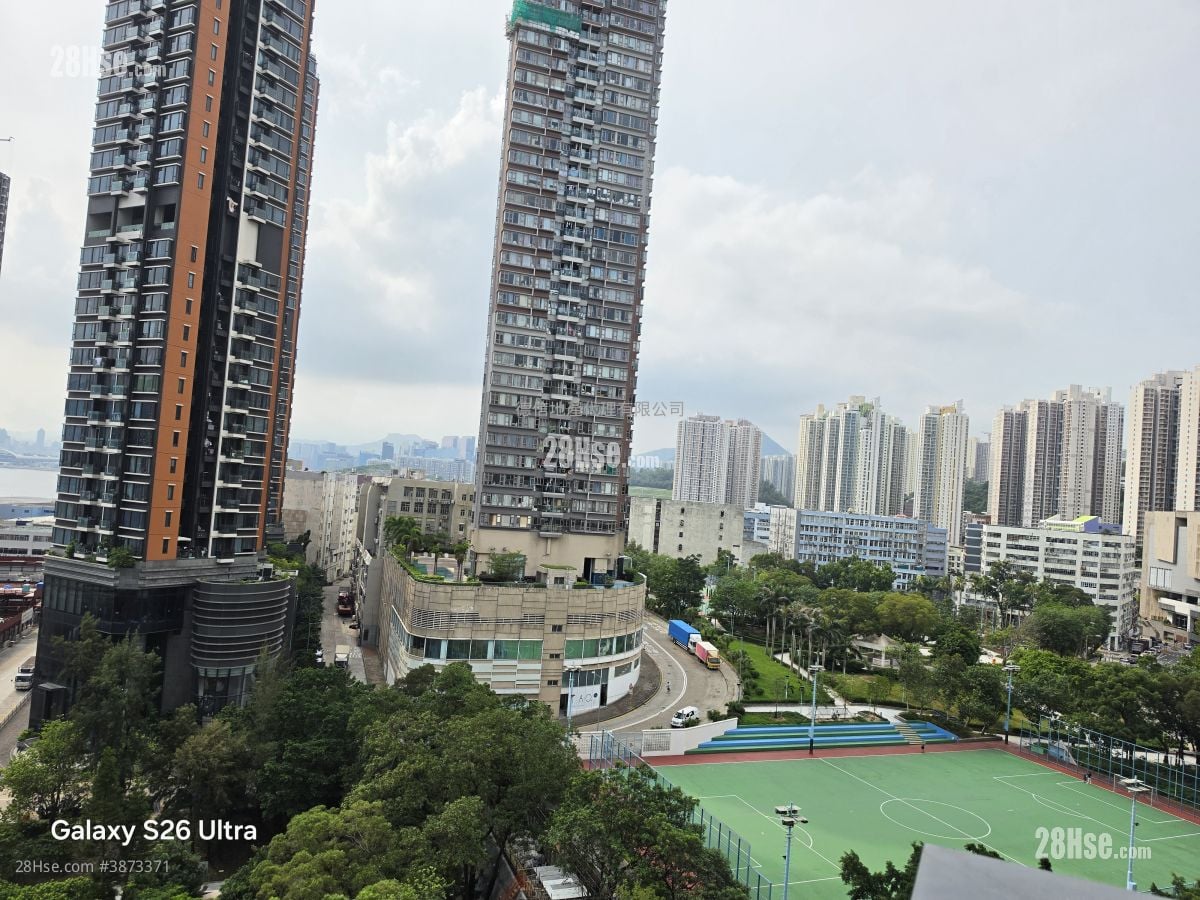 Canaryside Rental 2 Bedrooms , 1 Bathroom 425 ft²